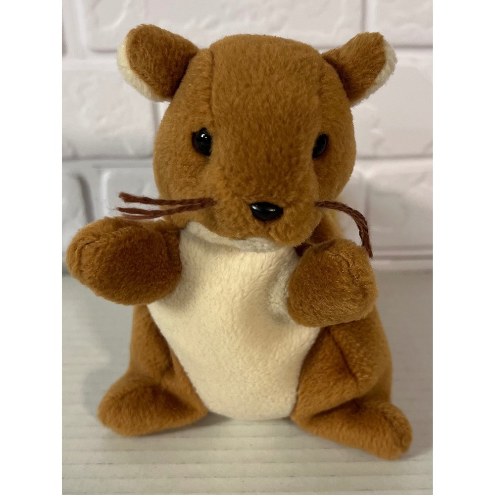 Ty Beanie Babies Nuts Squirrel Unisex OS Brown Vintage Plush Toy 1996